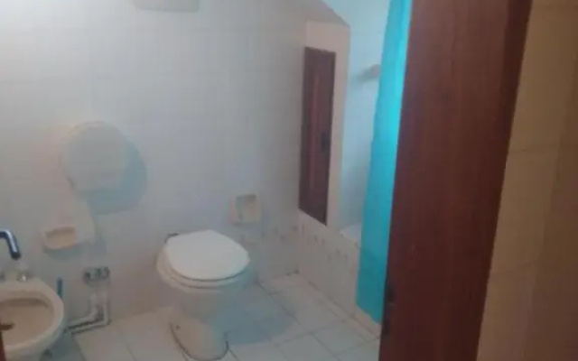 Universal Traveller's Hostel
