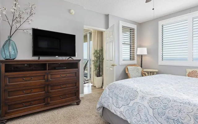 Emerald Key by Southern Vacation Rentals