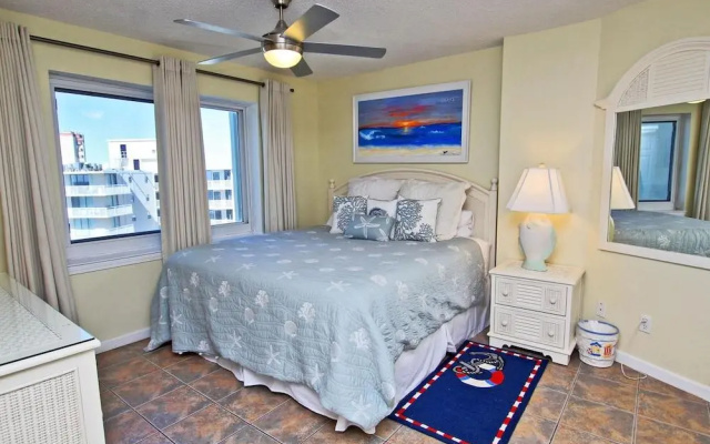 Tradewinds 807