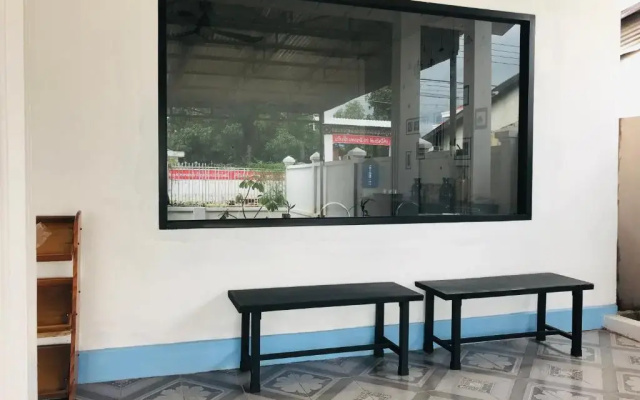 Naga Hostel & Café