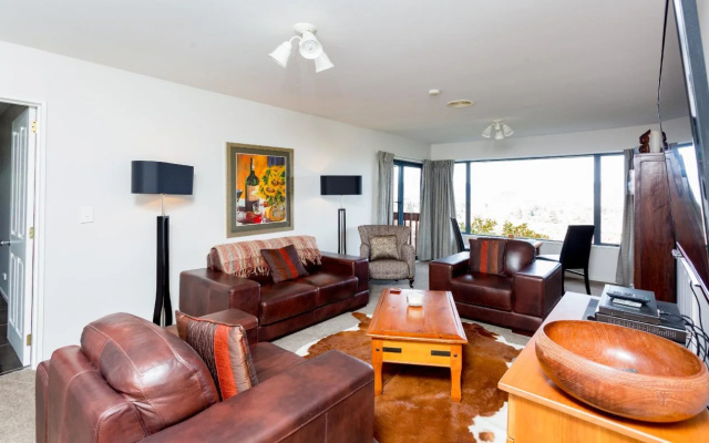 8 on Oregon Boutique Lodge