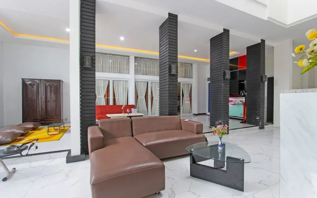 Capital O 91665 D'prof Exclusive Guesthouse