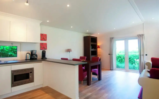 Well-kept chalet with dishwasher, close to Park De Veluwe