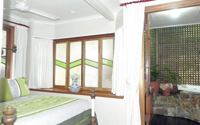 Airlie Waterfront Bed & Breakfast