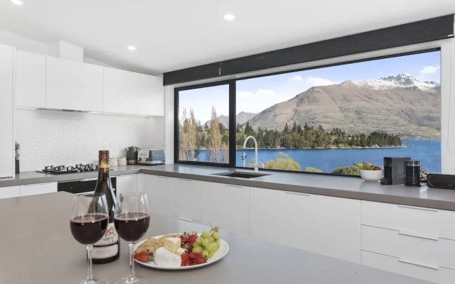 Lakeside Luxury on Suburb Street