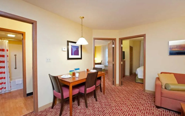 MainStay Suites Bloomington near University