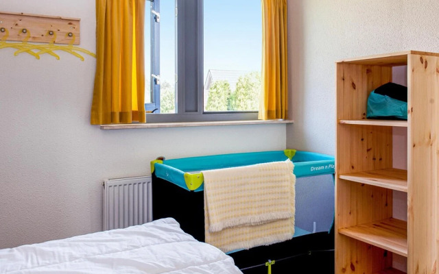 Nice Home in Vlagtwedde With 3 Bedrooms, Indoor Swimming Pool and Swimming Pool
