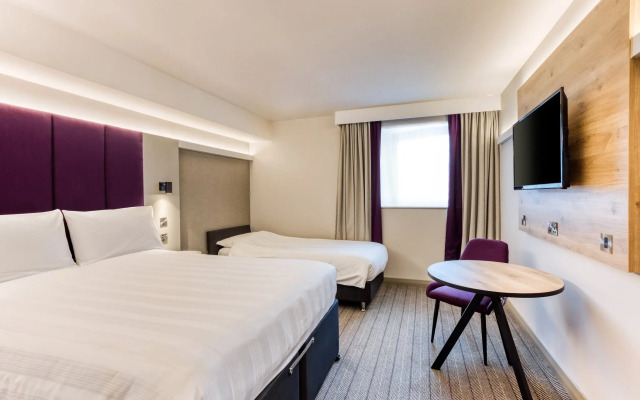 Premier Inn Stratford-Upon-Avon Central