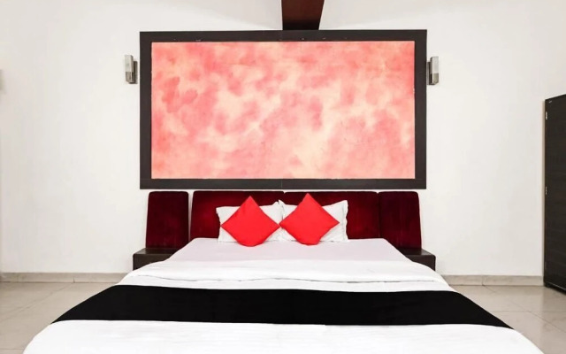 Hotel Surpin Palace