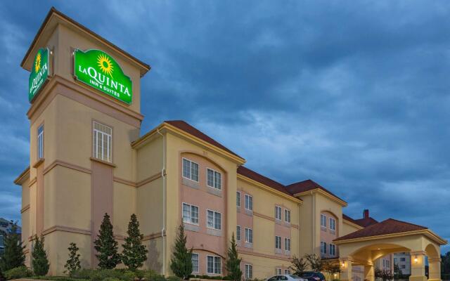 Отель La Quinta Inn & Suites Vicksburg вид на фасад