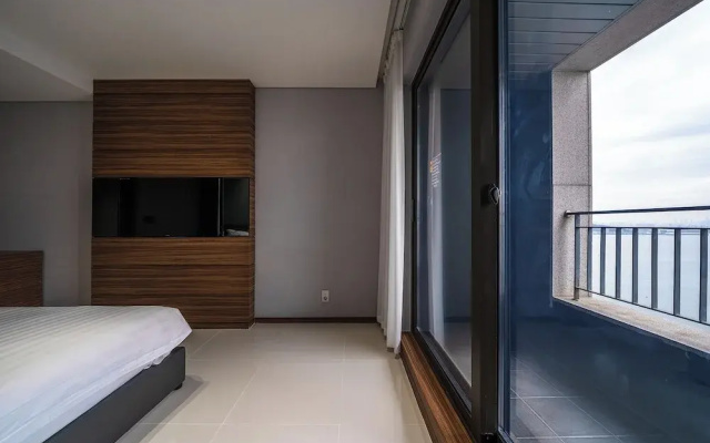 sky & sea hotel