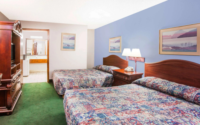 Super 8 by Wyndham Malvern