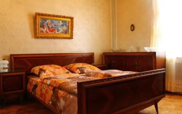 Traveller's House
