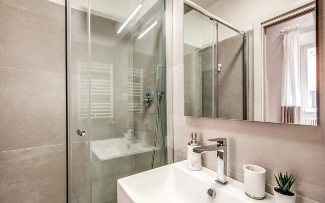 Travel & Stay - Scala