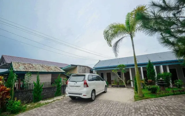 Отель OYO 1151 Ww House (ex. WW House Belitung)