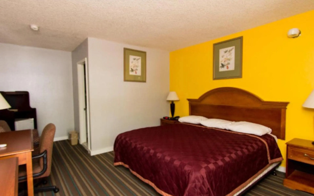 Scottish Inn and Suites