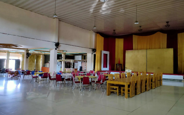 OYO 2994 Hotel Wedika
