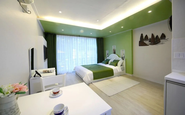 Gangneung Gyeongpo Bali Pension