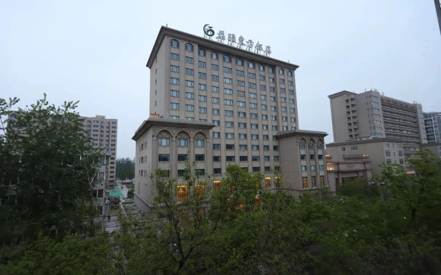 Отель Juny Oriental