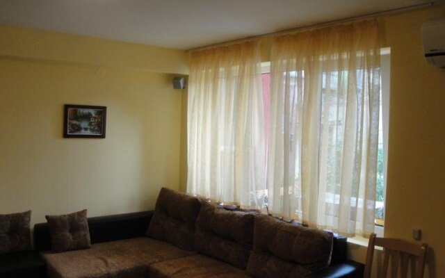 Отель Family House Болгария, Варна - отзывы, цены и фото номеров - забронировать отель Family House онлайн комната для гостей