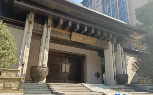 QYU chain apartment（JLT branch）