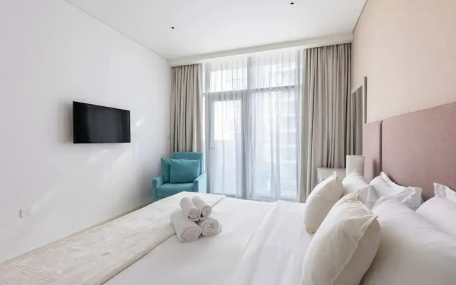 Stylish One-Bedroom Oasis Palm Location