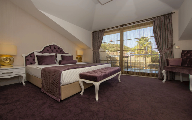 Han Deluxe Hotel