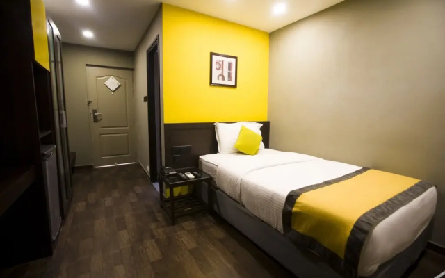 Hotel Dhans