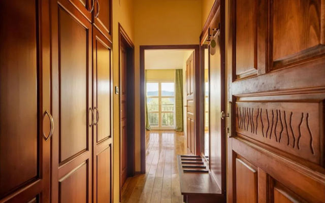 Opulent Park View Room With Breakfast Included