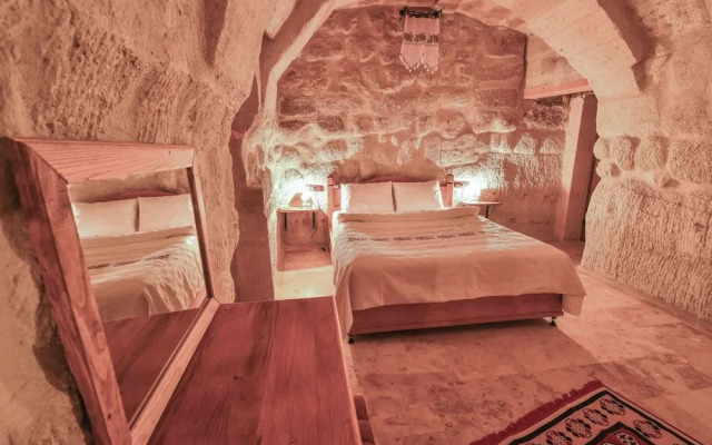 Mosaic Cave Hotel