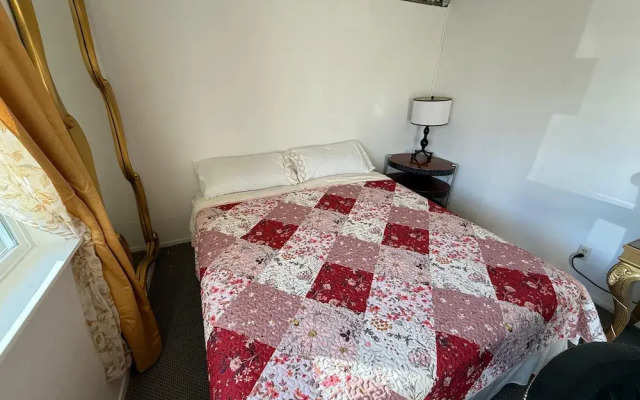 Columbia Inn Motel CA 49