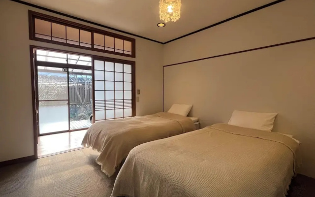 Assi House