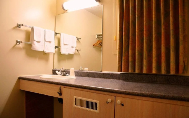 Grand Motel