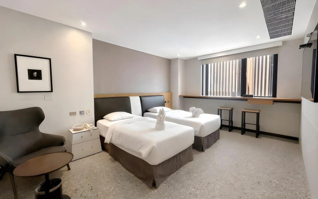 3 Door Hotel