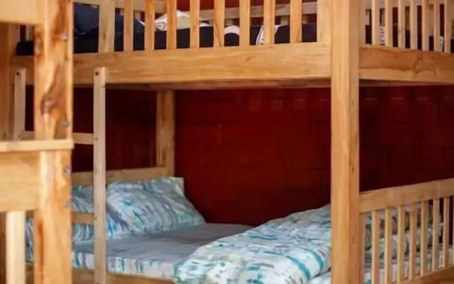 Meleji House