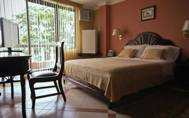 Hotel El Auca