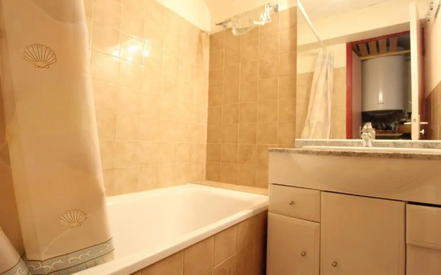 Appartement Lanslevillard, 2 pièces, 6 personnes - FR-1-508-112