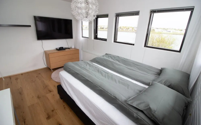Seaside Villa - 6 bedrooms