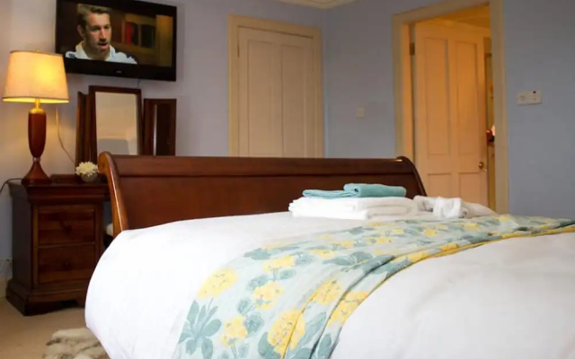 Abbotshaw House - Farm B&B