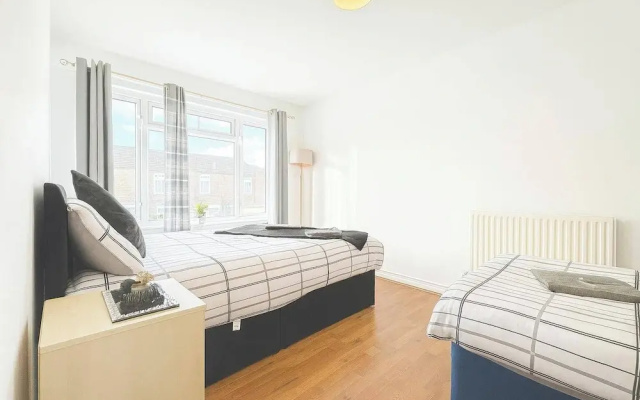 Wycombe Oasis - Cozy 3-bed House Retreat