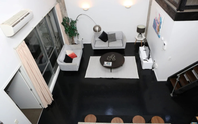 Gorgeous Five Bed Apartment in the City