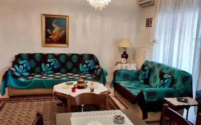 Marys House , Lovely 2-bedroom Apartment