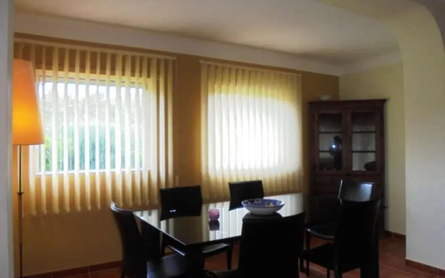 Villa - 4 Bedrooms with Pool and WiFi - 102030