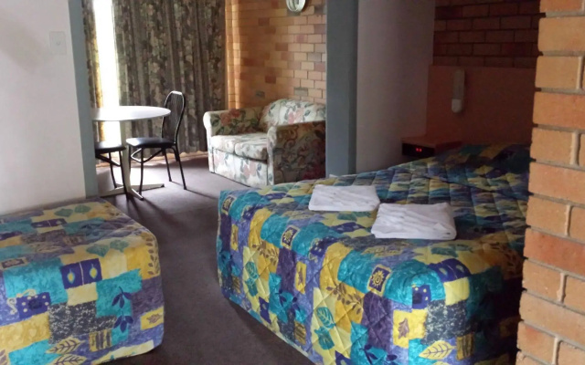 Jacaranda Motor Lodge