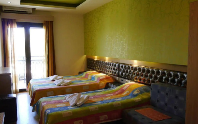 Captain S Beach Boutique Apartments