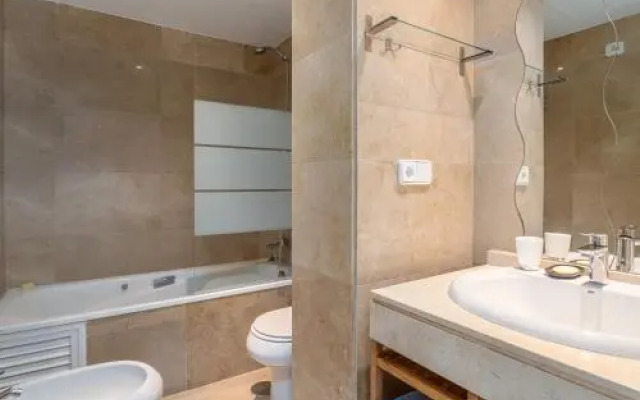 2258-Superb 1 bedroom-terrace and sea view