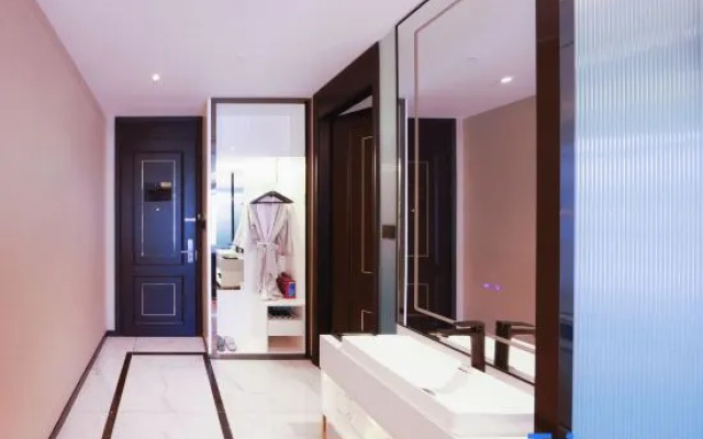 Xana Hotelle Hotel (Zhengzhou Yijia Jiaju Wangzhai Subway Station)
