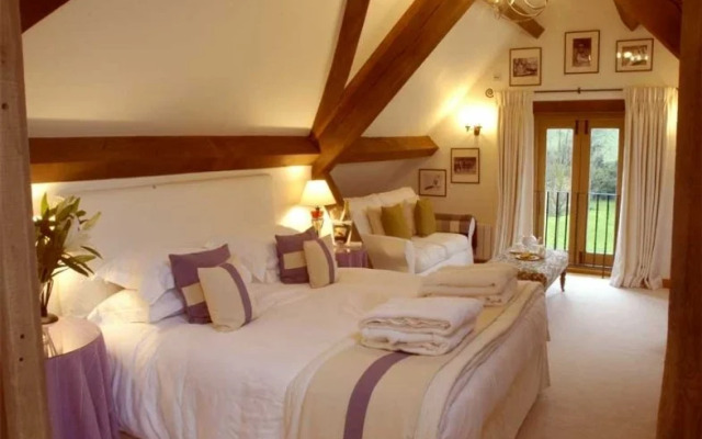 Brook Barn Country House