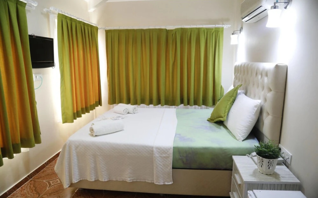 Dream Hotel