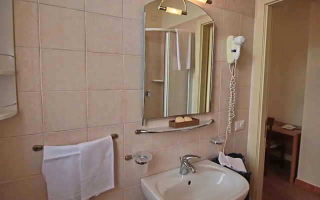 Apartment in Piticchio With Pool and BBQ